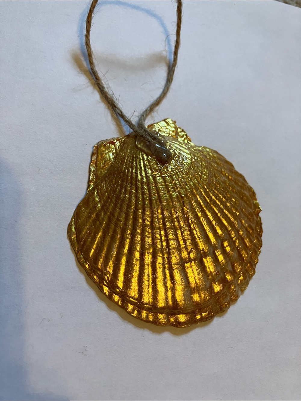 Handcrafted Seashell Ornament Strawberry Decoupage 3 inch - Picture 3 of 3